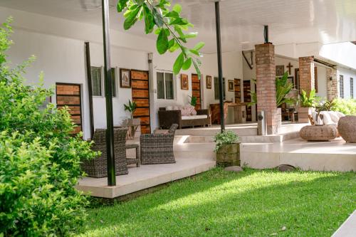 Amalfi Surf Lodge in El Zonte