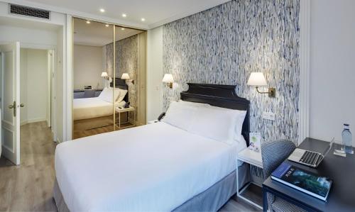 1 queen bed