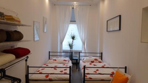 FlyFly Hostel , darmowy parking , rezerwuj przez urządzenia mobilne -10 procent, Breslau (Foto 9)