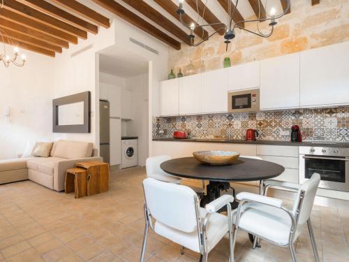 Apartment VINTAGE PALMA PALACE - CLASSIC 2 TI-200 by Interhome