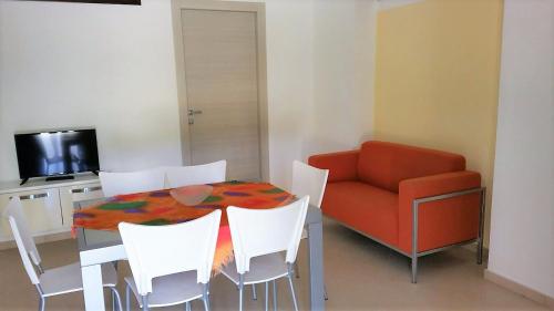 2 bedrooms, 3 beds