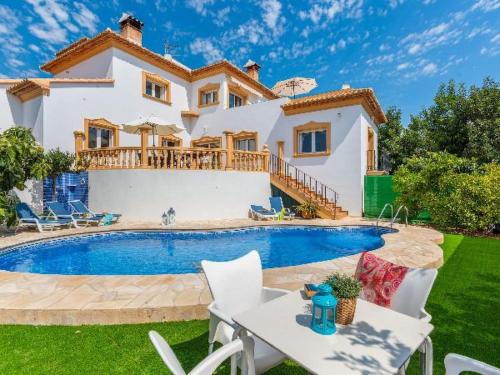 Holiday Home Villa Serena - PlusHolidays by Interhome