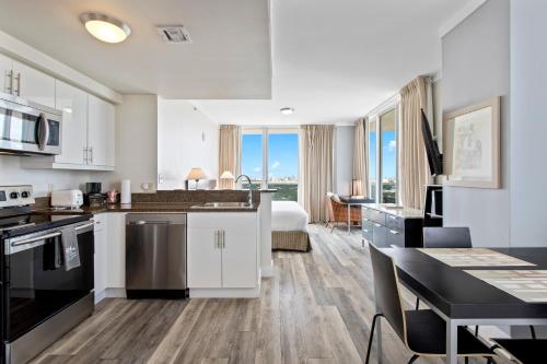 Private Residences at Hotel Arya by SoFLA Vacations in Coconut Grove
