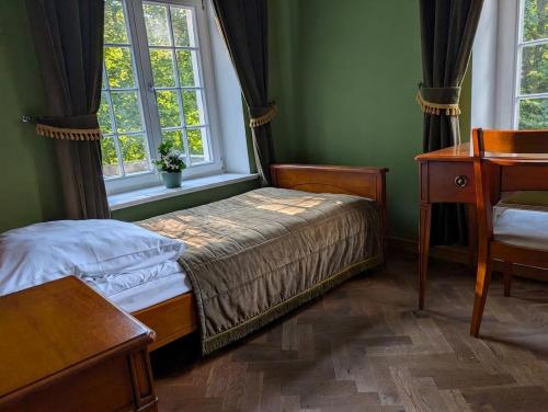 1 twin bed