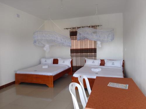 Aura suites
