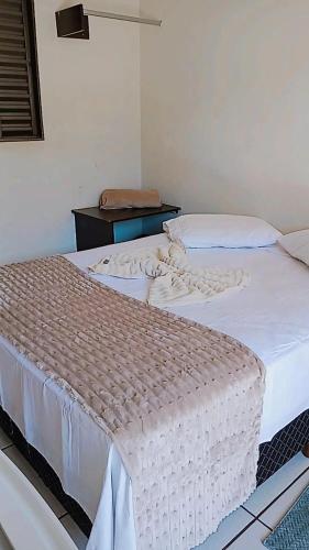 2 twin beds