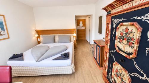 1 queen bed