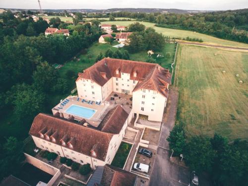 Cozy Couples Stay Near Thermal Spa