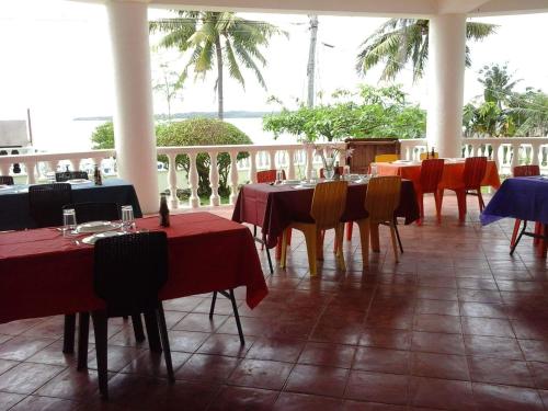 Food and beverages, Kiwi's Hidden Resort in Medellin