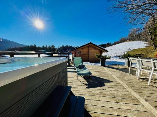 Chalet Lou, 17 personnes, jacuzzi privé gîte à louer Saint-Georges-d'Hurtières