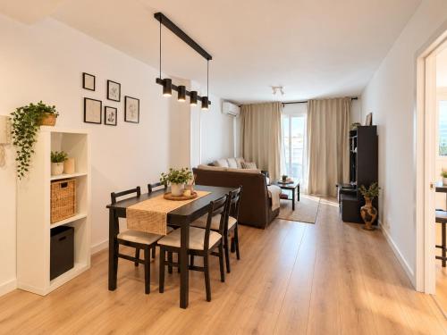 Apartamentos Dos Torres Jiloca con Parking gratis in Ла-Пуебла-де-Альфінден