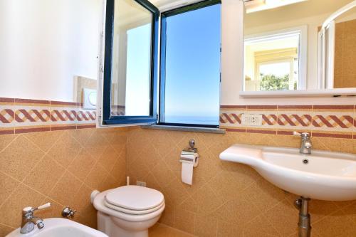 2 bedrooms, 5 beds