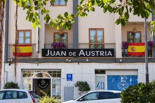 Udvendig, Hostales Juan de Austria I & II in Roquetas De Mar