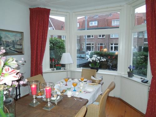Food and beverages, Bed & Breakfast Frans Hals Haarlem in Kleverpark