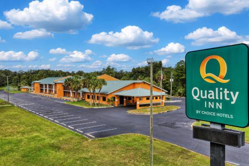 Exterior view, Quality Inn Crystal River in Crystal River (FL)