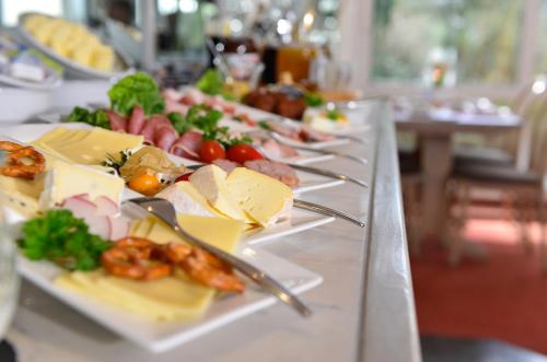 Hotel Haus Kronenthal - image 7