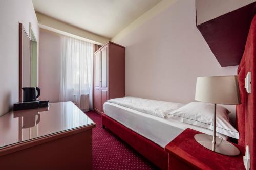 1 twin bed