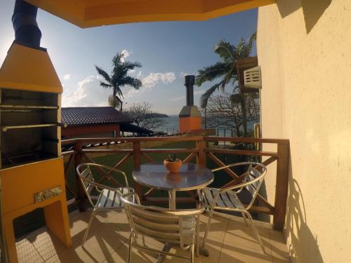 Studio Apartment with Sea View image 9