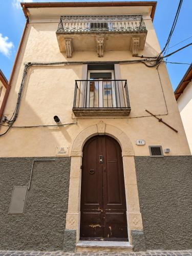 Pohled zvenku, Civico 41 in Pettorano Sul Gizio