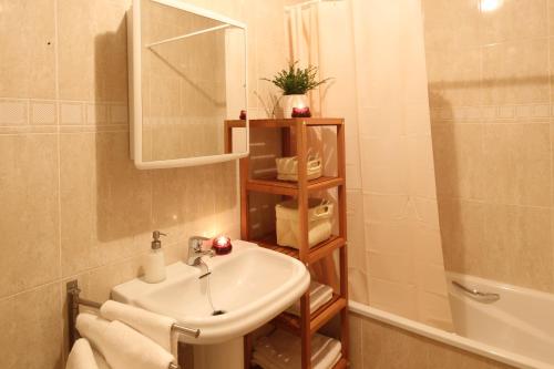 Apartamentos Lido - image 11