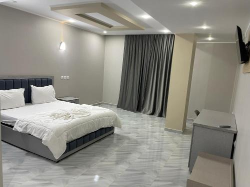 HB hotel