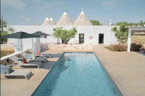 Villa MONiKA - luxury Trulli & Pool by TrulloVista