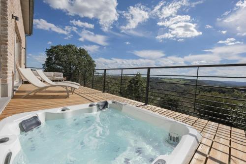 Valley Moon Hot tub & beautiful view gîte à louer Hastière