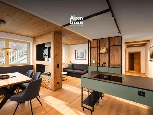 ZILLERELLA - Altholz Design Apartment in Mühlen, Österreich