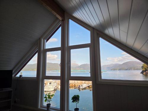 View, Fjordglimt in Skanevik