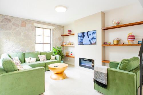 Mo&Mo Residence with garden and game room
