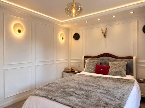 Private Bedroom in Unique Luxury House, Salford, Manchester, Manchester