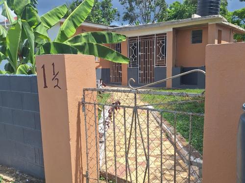 Linstead AirB&B Crescent Avenue in Linstead