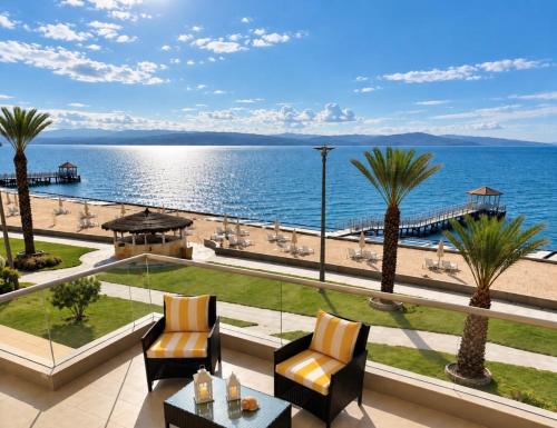 Ocean View Apartment Beach Pools Pier & Lift