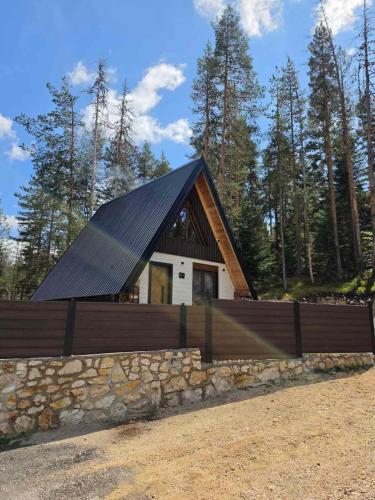 Pine Retreat