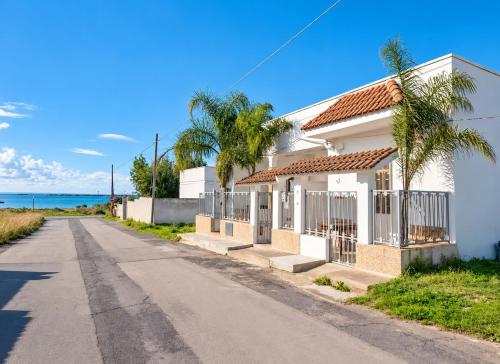 Seaside Villa Golden Shell 1