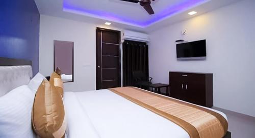 Hotel Iconic Plaza - Rajinder Nagar in Karol Bagh