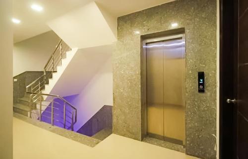 Hotel Iconic Plaza - Rajinder Nagar in Karol Bagh