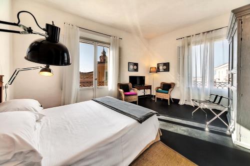 Palazzo Melfi Suite - Hotel - Tap to explore photos