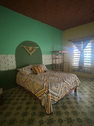 1 queen bed