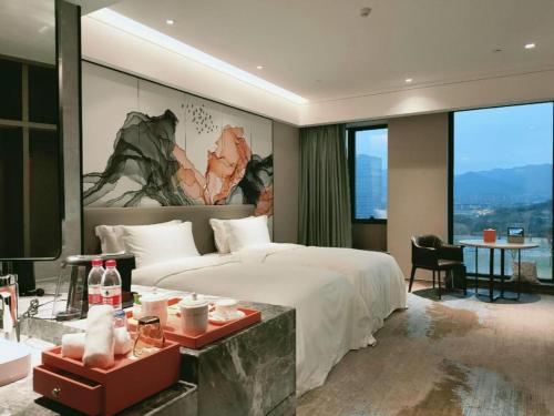 Yinhu Junyi Hotel（Wildlife Park）