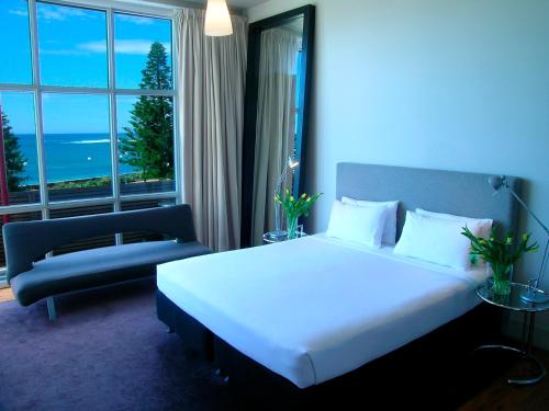 Dive Hotel - image 13