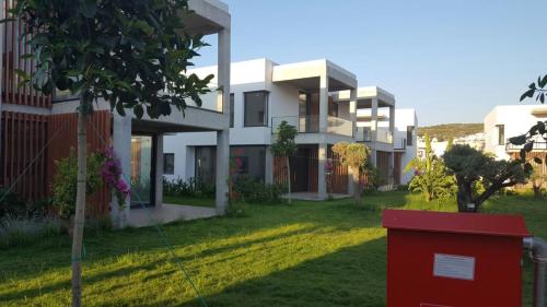 4 Mevsim Tatil Sitesi In Gundogan Turkey Reviews Prices Planet Of Hotels