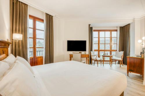 1 queen bed