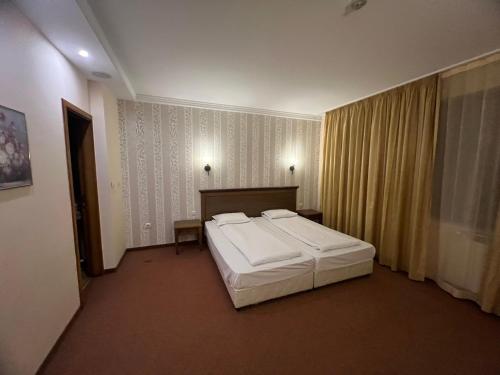 Suite, junior, mountain view