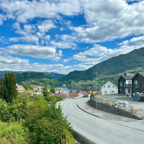 Bekkethun - Cozy Loft Retreat on Historic Grounds in Skanevik in Skanevik