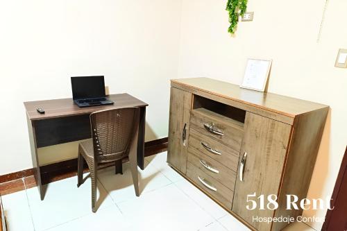 Studio Backpackers Wifi, Central , Fan in Santa Cruz De La Sierra