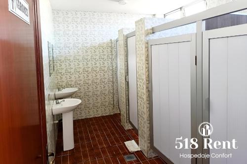 Kamar Mandi, Studio Backpackers Wifi, Central , Fan in Santa Cruz De La Sierra