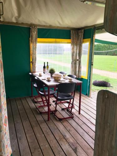 B&B Zeeland - Recreational Farm Camping de Kreitsberg - Bed and Breakfast Zeeland