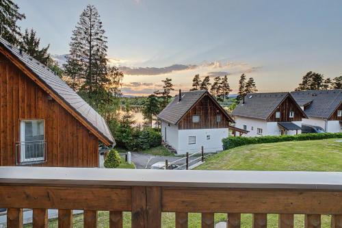 3 bedrooms, 5 beds