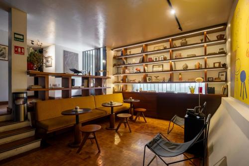 Hotel Dama